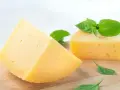 Bezpieczny ser żółty dla niemowlaka: Od kiedy? Jaki wybrać?