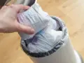 Kosz na pieluchy: Niezbędny czy zbędny? Przewodnik dla rodziców